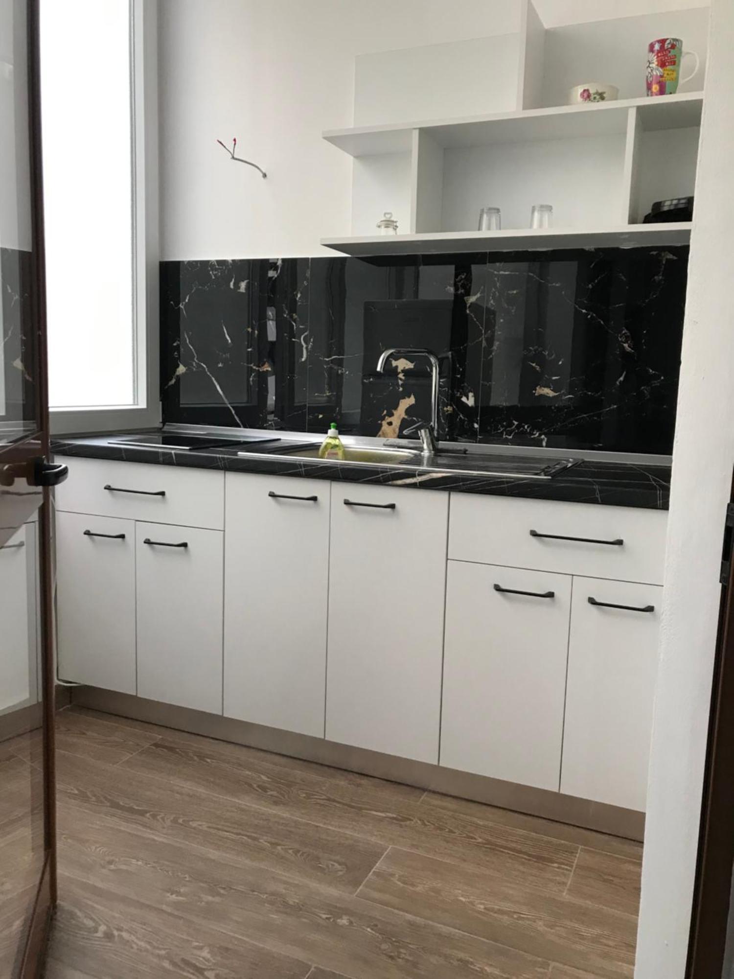 Square 21 Apartment *