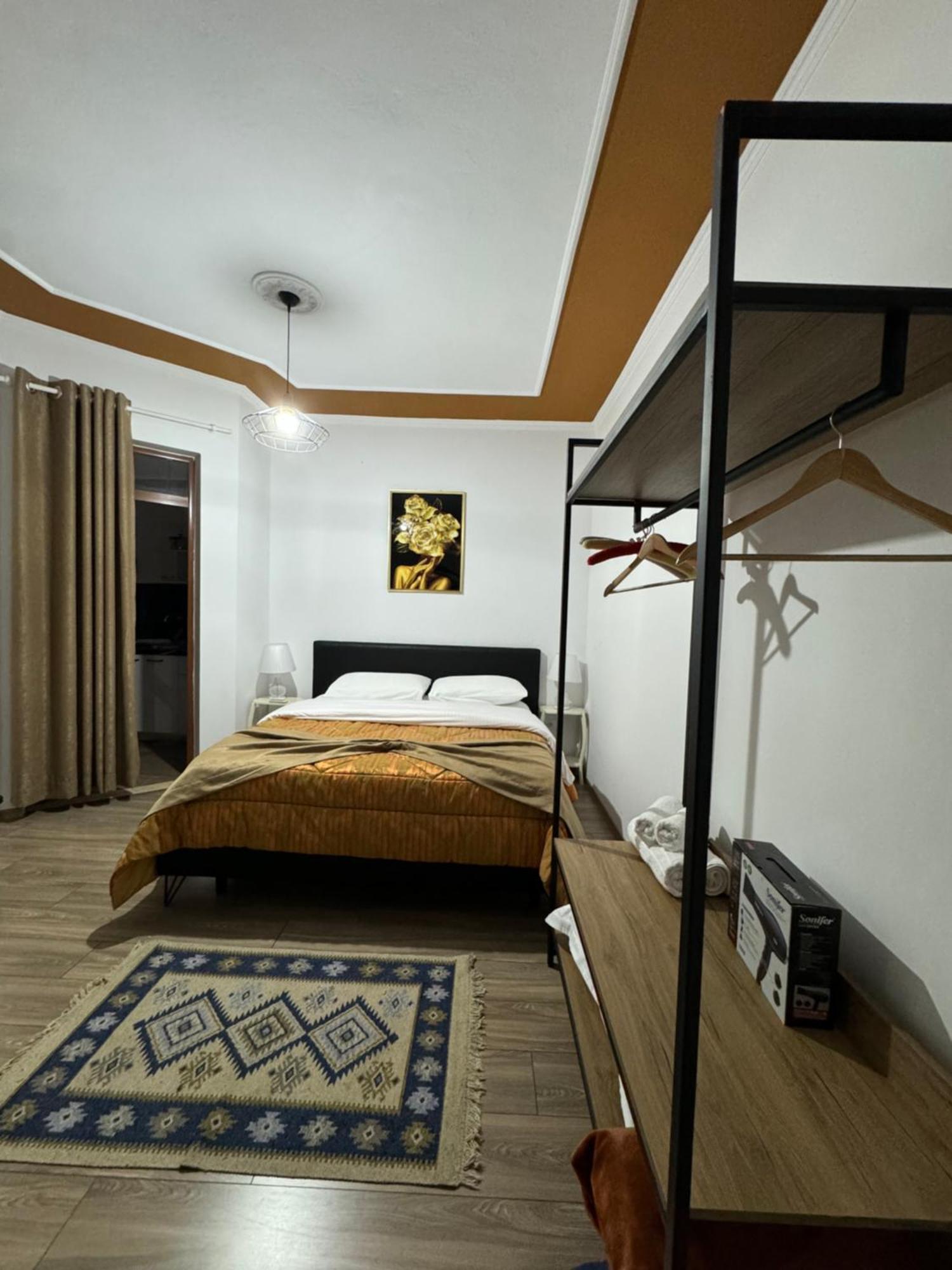 Apartment Square 21 *